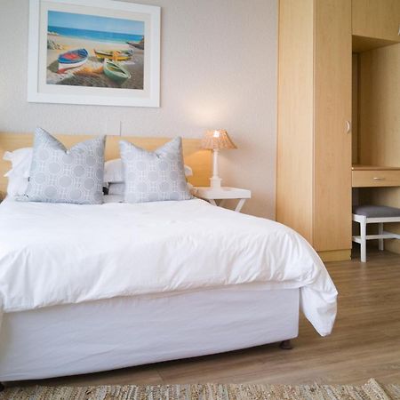 Flora Bay Resort Hout Bay Esterno foto