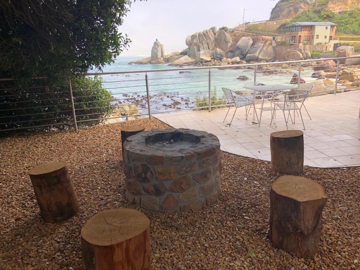 Flora Bay Resort Hout Bay Esterno foto